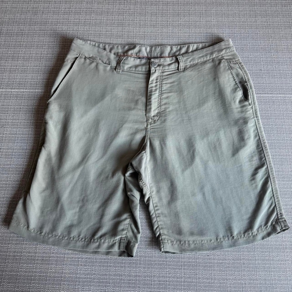 REI Co-op Men's 36" Gray Shorts